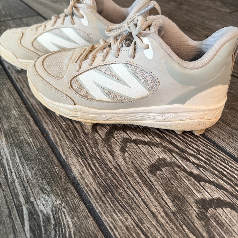 New Balance Youth Baseball Cleats